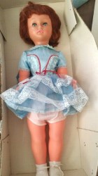 italy brunette blue